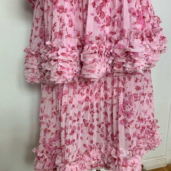 To die for!! Tiered ruffle chiffon dress - Picture 3 of 5